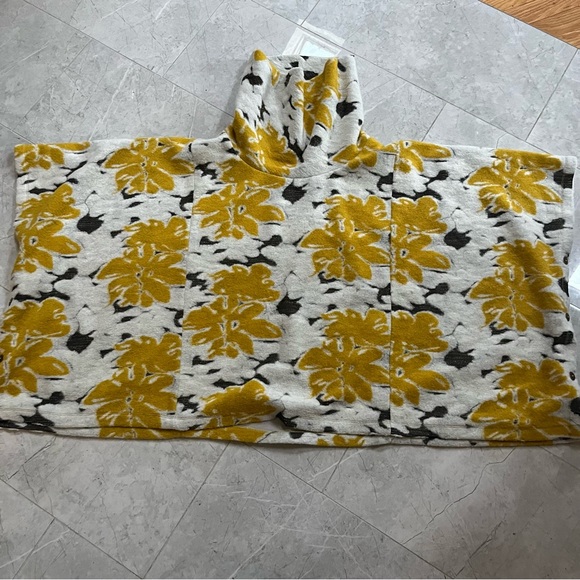 Anthropologie Saturday Sunday yellow floral bohemian poncho turtleneck sweater - Picture 8 of 10
